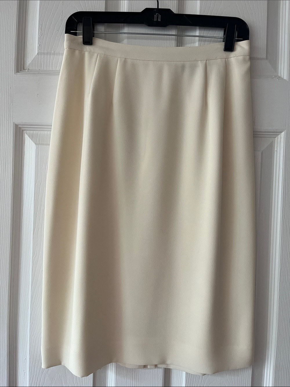 Le Suit Cream Embellished Collar Blazer suit - Picture 6 of 7